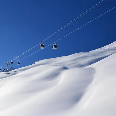 Skis Aux Pieds, Bien Equipe Avec Wi-fi - Les Allues - Fr-1-182-42